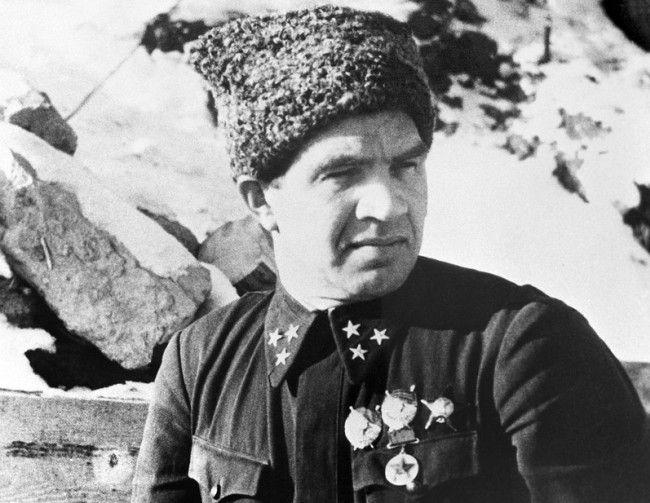 Военная история, книги, скачать бесплатно. Гвардейцы Сталинграда идут на запад - Василий Чуйков