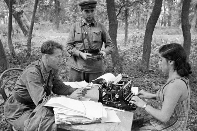 Военная история, книги, скачать бесплатно. На восьми фронтах - Павел Трояновски